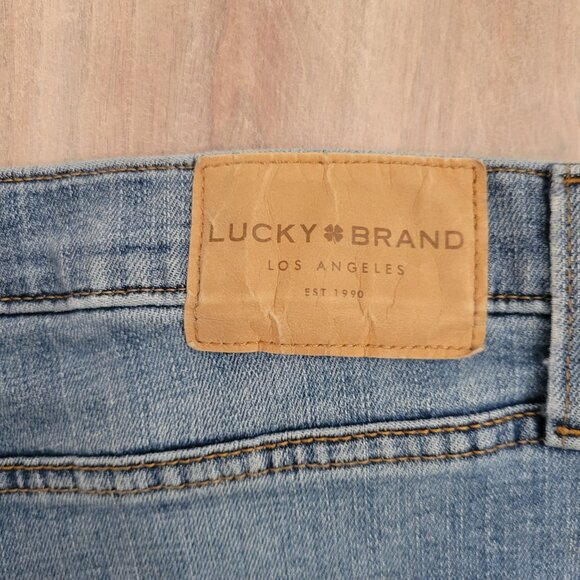 Lucky Brand Women’s 223 Straight Jeans 36x32 Medium Wash Stretch Denim - Picture 4 of 10